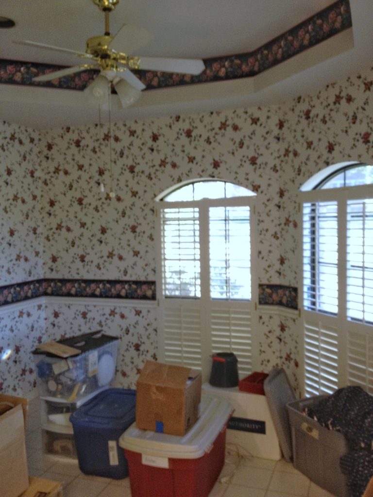 The original before picture of a breakfast room refresh.