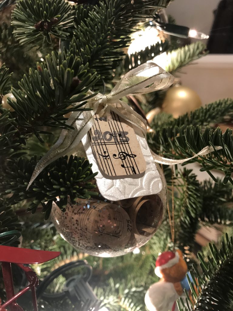 DIY Music Note Christmas Ornament